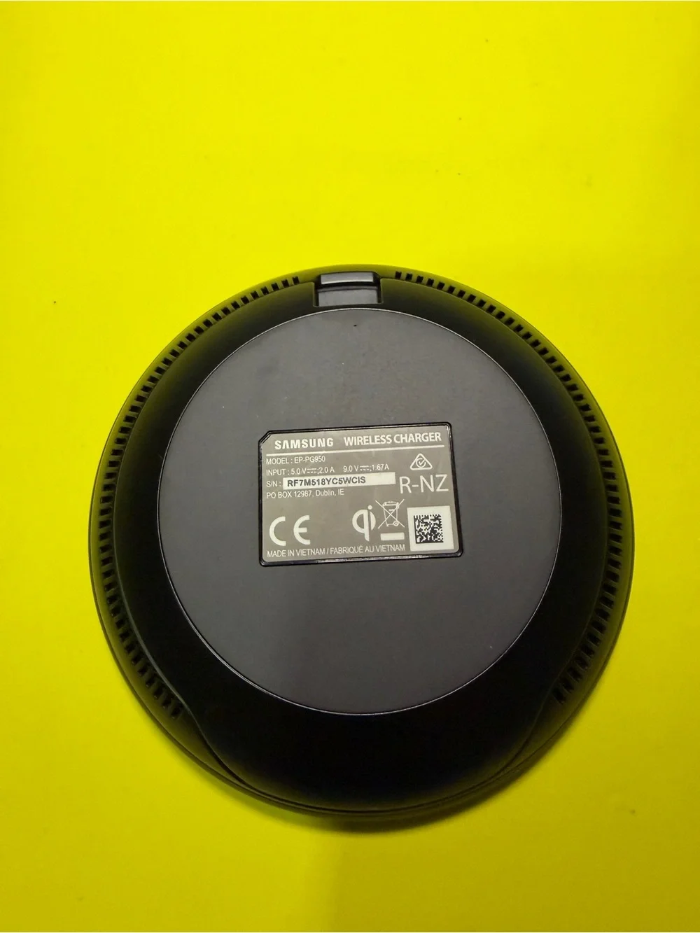 Samsung Black Wireless Charging Stand